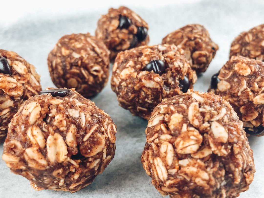 no-bake-pumpkin-oatmeal-energy-balls-healthy-energy-bites